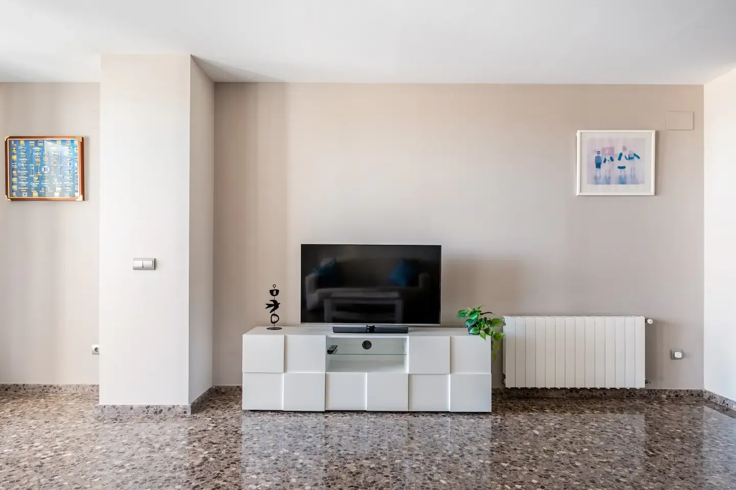 Wohnzimmer, NEPTÚ24-4
