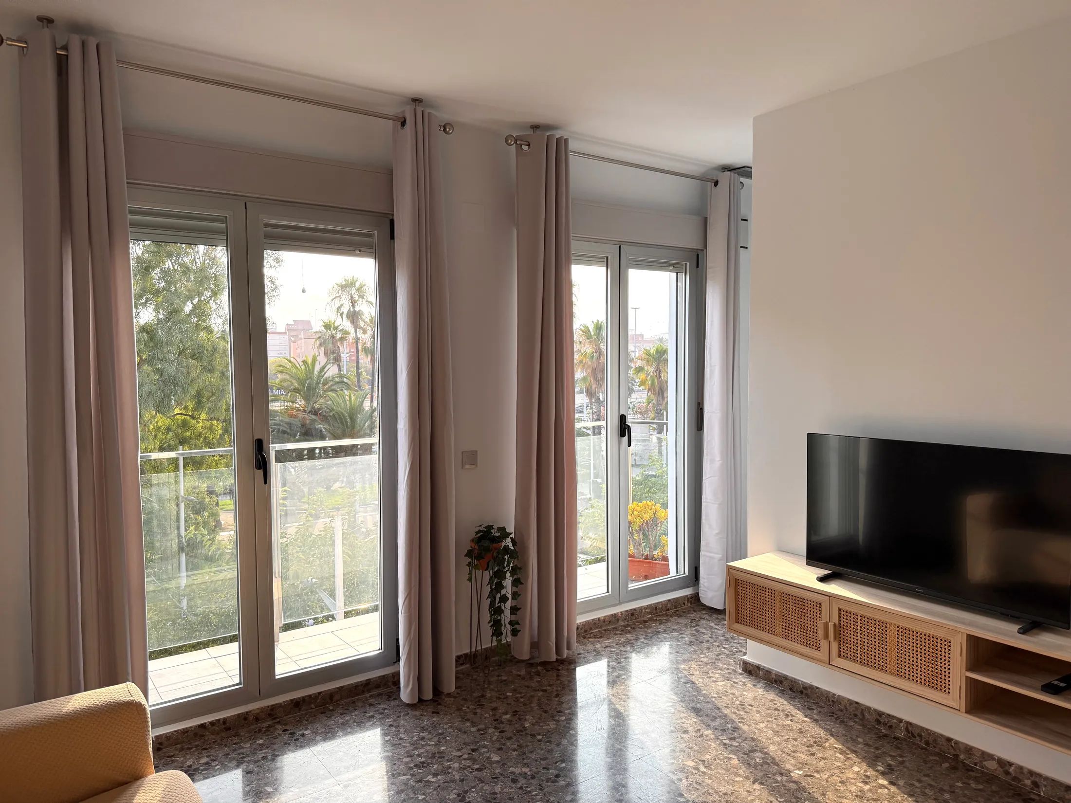 Living room, apartment 5