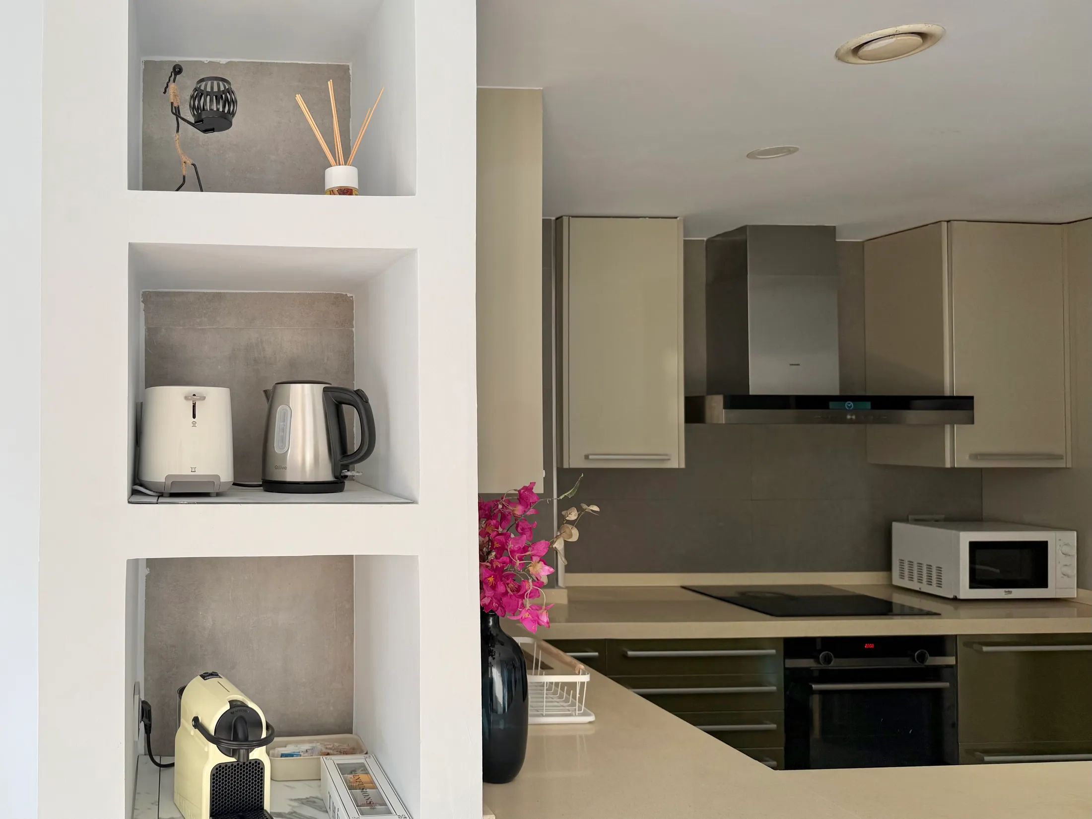 Equipped kitchen, apartment 5