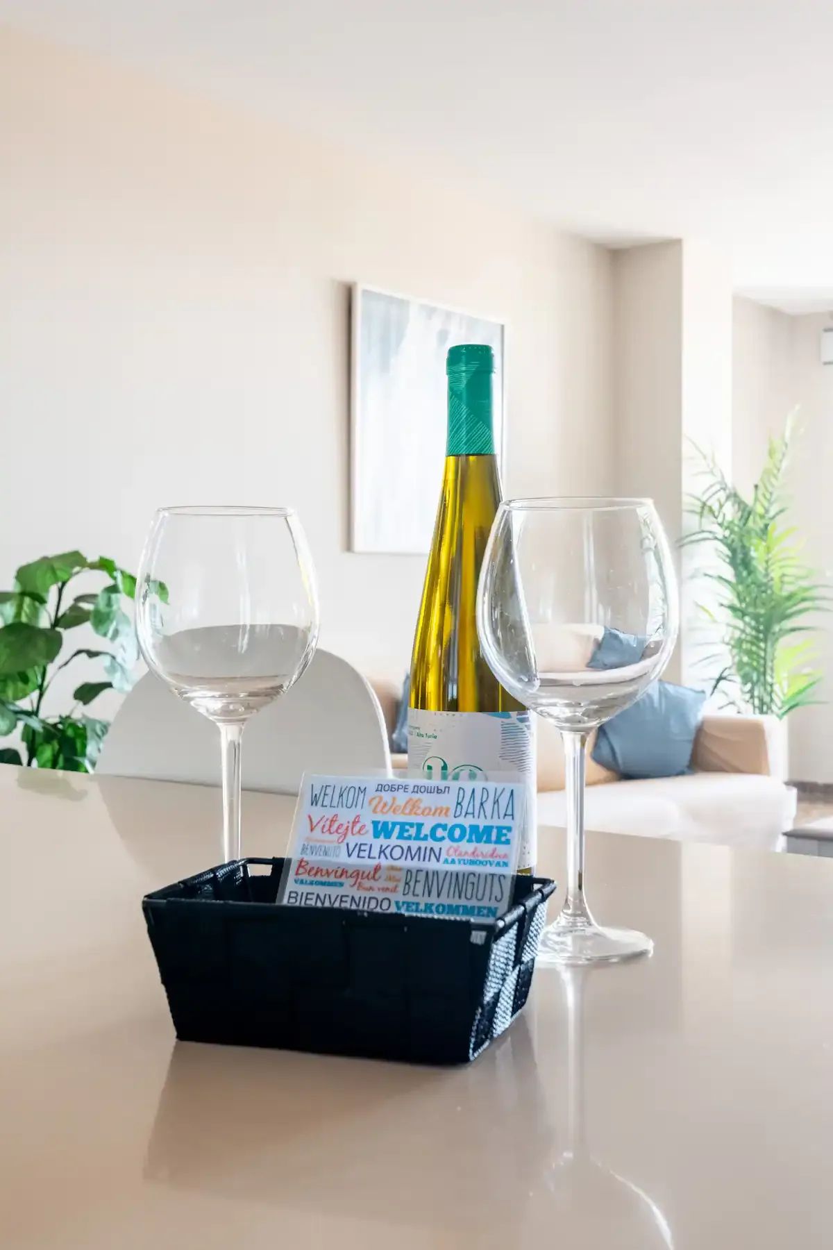 Welcome detail, apartment 4